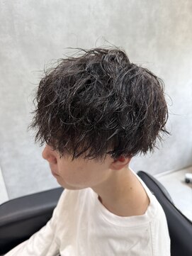 デフカッヅ 北千住(DEF CUTZ) 縦落ちツイストスパイラル