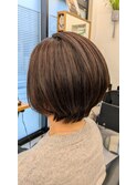 【えりあしすっきりショートボブ】