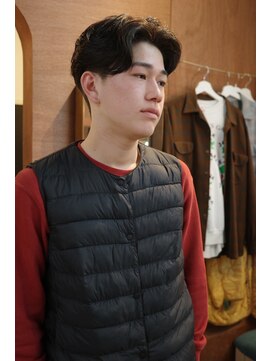 エディ(Edy) センターパートニュアンスパーマ眉毛カット韓国ヘアカルマヘア