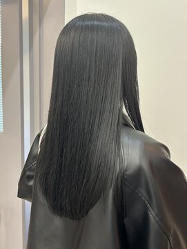 ルイ(ROUIS produced by LUCK 津田沼) ROUIS津田沼 ブルーブラック/暗髪