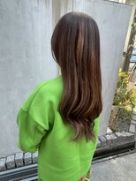 シャトン 中崎(chaton) 若見えロングヘア楽しむ60代ヘア