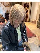 グッドフェローズ キタホリエ(GoodFellas kitahorie)&nbsp;ハイトーンレイヤーボブで魅せる透明感カラーブリーチ艶感