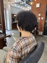 ヘアメイク デザート(HAIR MAKE DESART)&nbsp;木村法子【ゆるんできたパーマ活かすショート×ダークブラウン】