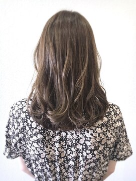 アルティナ(artina) ナチュラルセミディ×シフォンベージュ【artina町田】