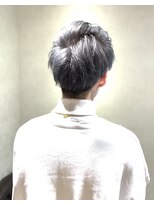 カルテット(Quartett)&nbsp;【Quartett】グレー×無造作ショート