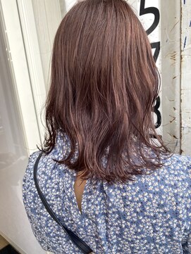 ホワイト(WHITE HAIR@NICOLA) ふんわりスタイル×ベージュ