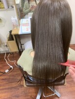 リアナ(RIANA)&nbsp;ウルトワ、カラー