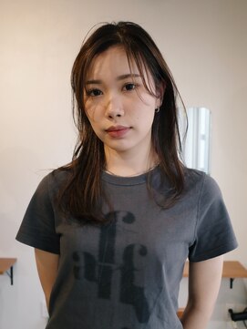 ヨー(Yoh-) 【レイヤーカット/阿部達哉】大人レイヤー/かきあげ/ロング