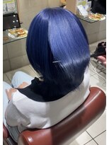 マーレ(MARLE./)&nbsp;ツヤ感たっぷりのブルーカラー