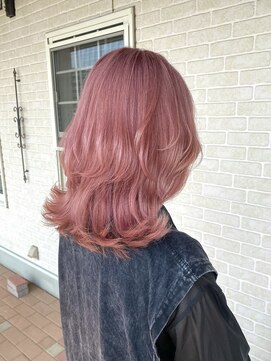 アボックス(abox) ピンクヘア／レイヤーカット