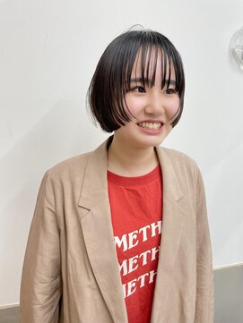 ツナグ(tsunagu) 前上がりボブ、マッシュショート
