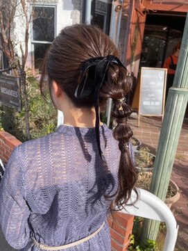 美容室 メザミー MESAMIES ガーリーゆるふわオニオンポニーテール結婚式 二次会