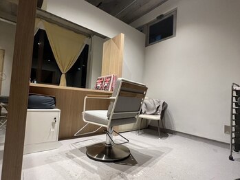 アミ(ami)の写真/【荒田/髪質改善】全席半個室なので周りを気にせずゆったりお過ごしいただけるこだわりの上質空間サロン◎