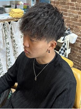 ノーベリーの写真/経験豊富なスタイリストが高い技術で顧客満足度◎《カット+パーマ￥9500～》でトレンドの垢抜けヘアに