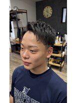 ヒラナカ ツーブロック刈り上げ