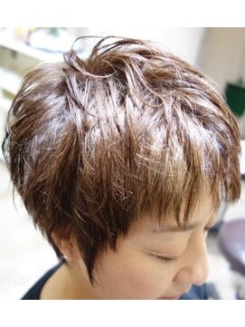 ロッキンヘアー(Rockin' hair) ふんわりナチュラルショート
