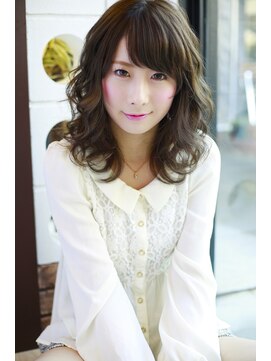 クラウン ヘアー(CLOWN hair) ねじり巻きでつくるガーリーヘア