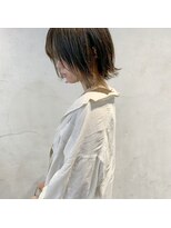 軽さのあるシルエット！外ハネショートボブ！