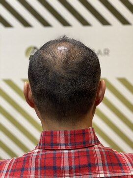 バーバーバー 千葉(BARBER-BAR) 少し遊びを持たせたボウズスタイル