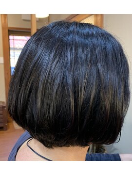 トリ(tori) ショートボブ