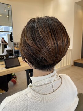 リム(LiM) 丸みショート