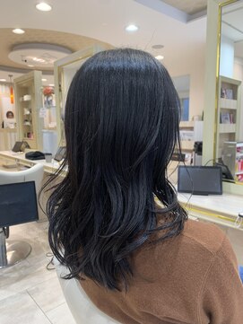 アッシュ 仙川店(Ash) 40mmのコテで韓国風巻きレイヤースタイル