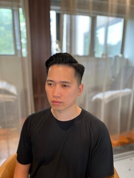 リバレッジ 広尾(Leverage) 大人海外メンズ七三フェード:Taishin Omura