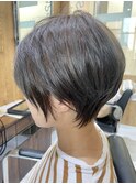 ショートボブ