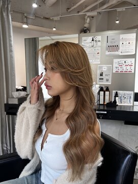 ウィリートーキョー 渋谷(WELLY TOKYO) 海外レイヤーバングカット