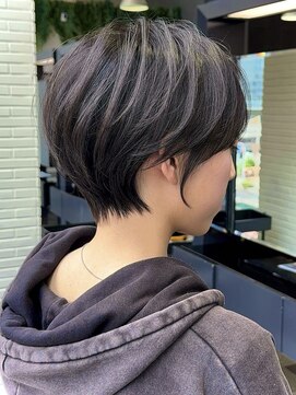 ビューシンサイバシ(VIEW SHINSAIBASHI) ショートカット×ニュアンスパーマ