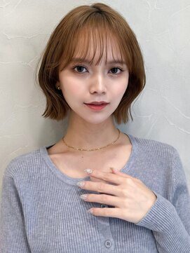 アグノス 青山(Agnos) 小顔カットエアリーカール愛されシースルーバング結べるボブ