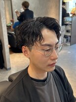 ザ クラン バイ ヘッドライト 仙台長町店(THE CLAN by HEADLIGHT) 【大人っぽく無造作】センターパート×ツイストスパイラル