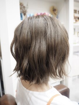 アンダースペル(UNDER SPELL) ふんわりシュートボブ