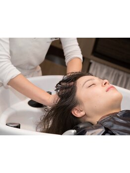 【月1回のご褒美スパ】髪も身体も気分も元気になれる！良い事だらけのヘッドスパで心身共にリフレッシュ！