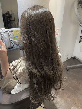 エイル 西梅田(eyl) ふんわりロング × スモークベージュ☆