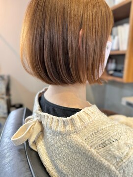 プリームヘアーホワイト(Pleame hair WHITE) 季節の変わり目こそミニボブ