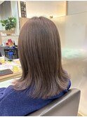 肩下 外ハネスタイル