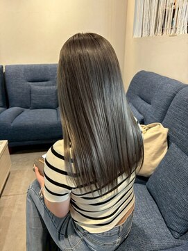 クレヨン ケース(Crayon case) オリーブグレージュ×つやつやストレート20代大人可愛いロング