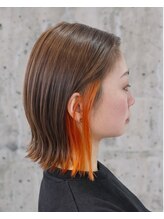 さりげないのに印象が変わるインナーカラーや立体感のあるハイライトでお洒落度アップ