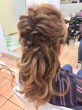 ヘアー＆フェイス ヤマ　ｈａｉｒ＆ｆａｃｅ　Ｙａｍａ アレンジ