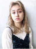 ピンアレンジ_耳かけウェーブパーマフォギーベージュ_27405