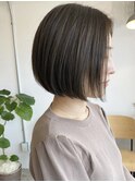 オリーブアッシュのボブ