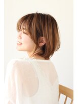 エクリ 麻布十番(equri)&nbsp;ふんわりショートボブとインナーカラー