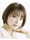 20代シースルーバングハイライトオリーブカラーショートボブ