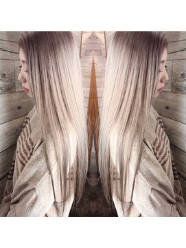 リアル(REAL) White beige ブリーチ/髪質改善/エクステ/ダブルカラー