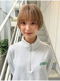 ハイトーン前上がりボブ