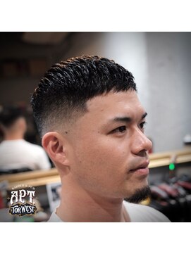 エーピーティートアウエスト(APT. TOR WEST) crop