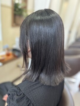 コア フィール ア デイ(COIFFURE A DAY) 【くびれミディアム】M3Dストレート