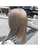 エスト(est)&nbsp;- platina white -