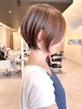 シシ 大宮(She 2.) ショートボブマッシショート/前髪/イメチェン/グレージュカラー